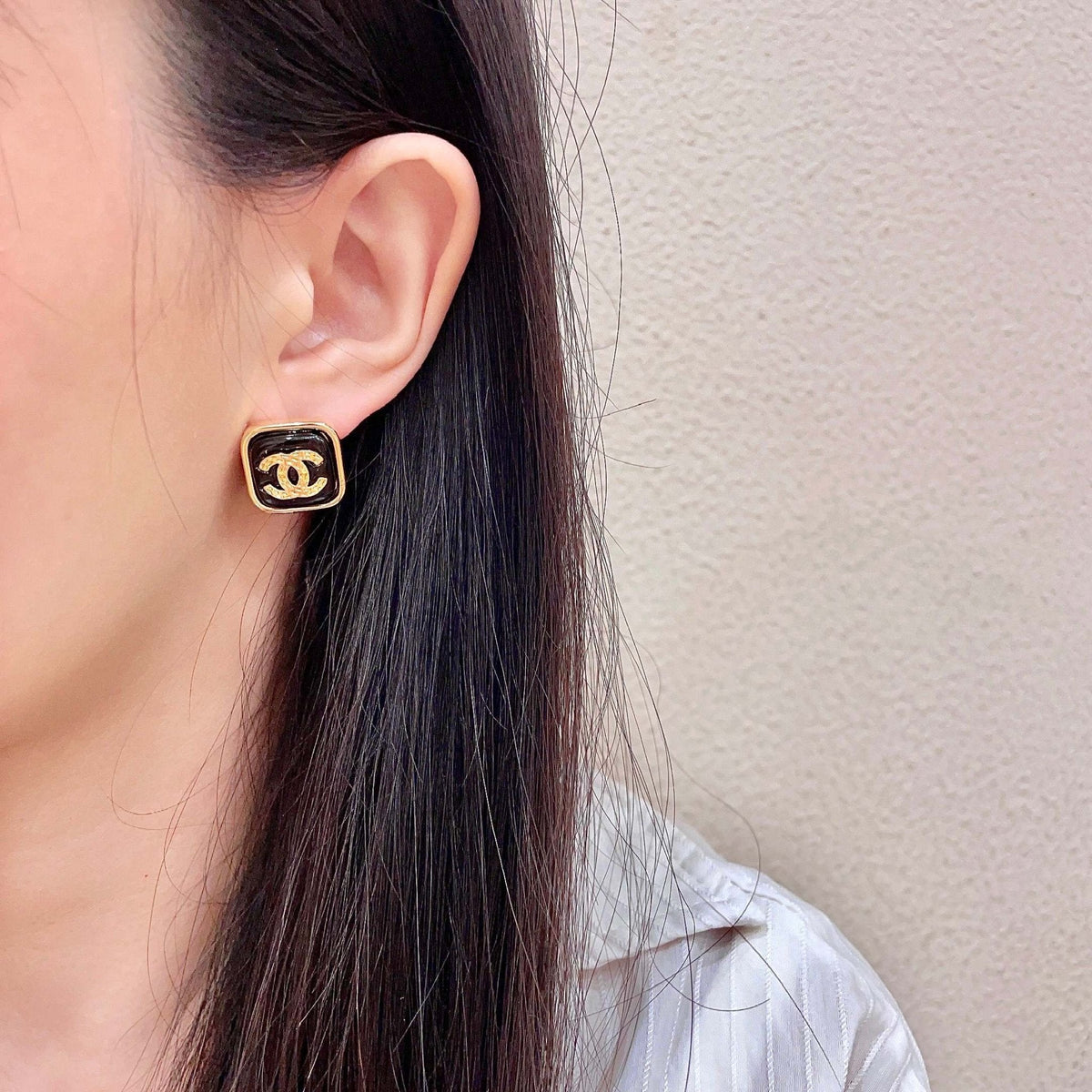 Interlocking Letter Earrings Black Enamel Gold Tone