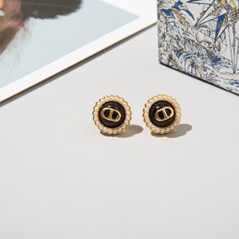 Letter Motif Earrings Black Gold Tone