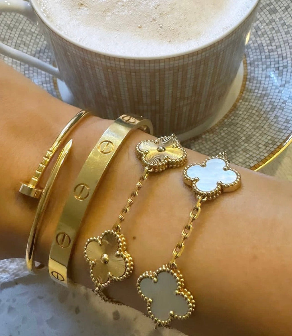 Gold Tone Clover Necklace & Bracelet Set