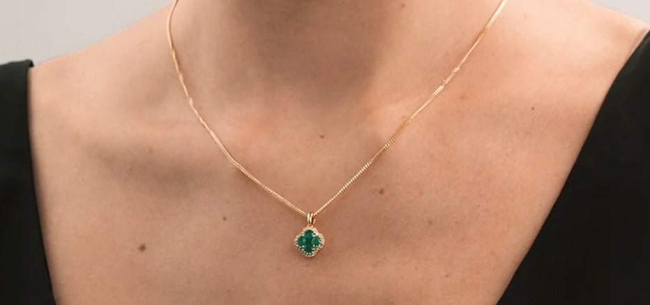 Clover Emerald Green Necklace With Crystal Gold Tone