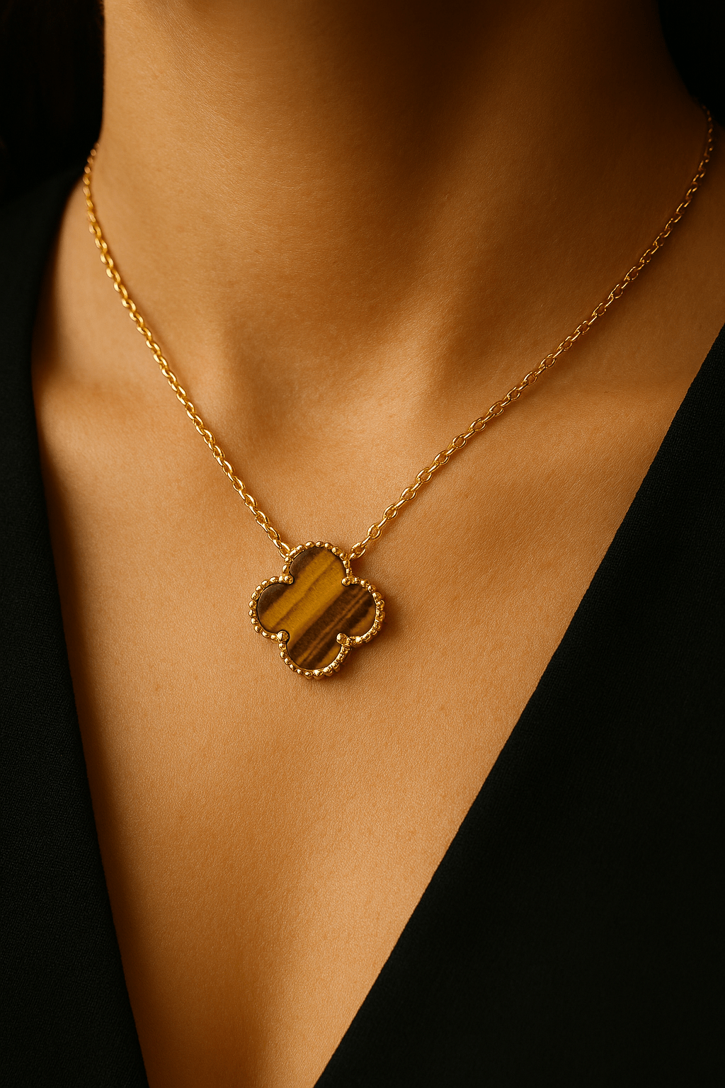 Clover Necklace Four Leaf Amber Brown Gold Tone Pendant Necklace