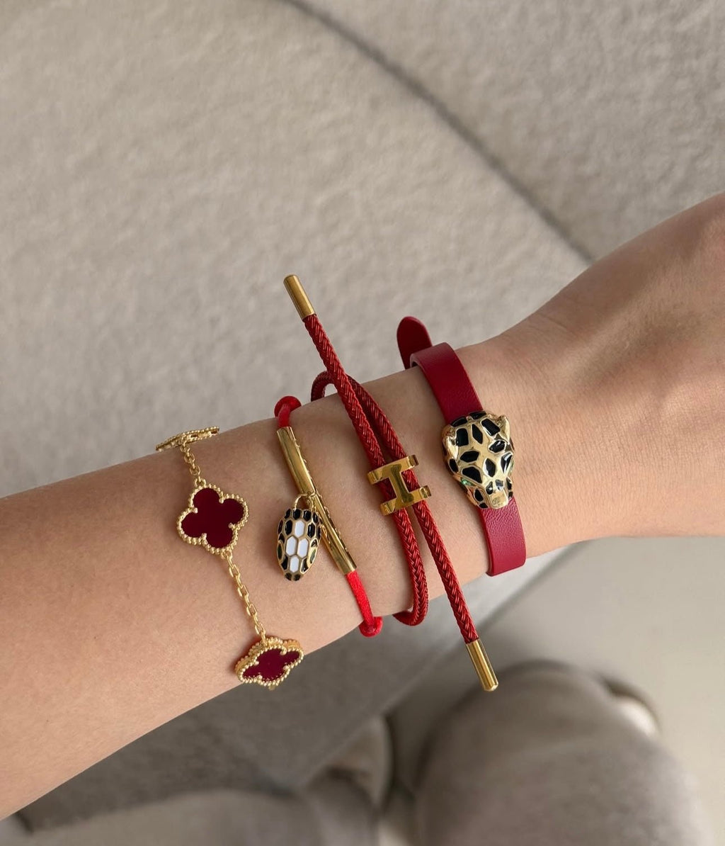 Red Clover Necklace & Bracelet Set