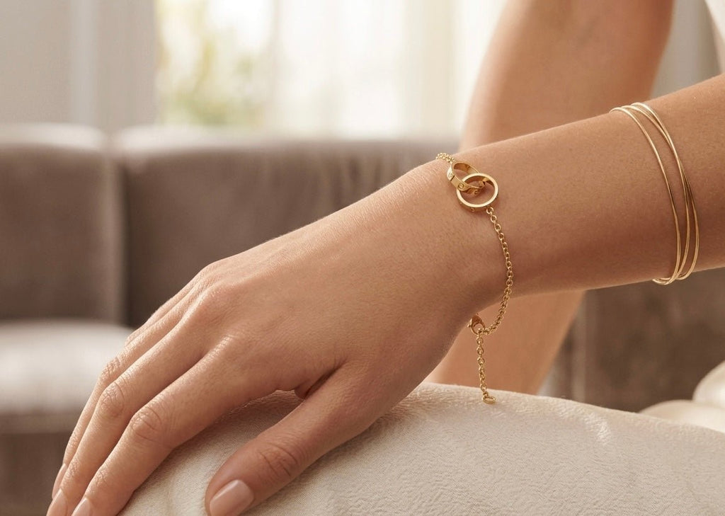 Love Bracelet Gold Tone Ring Interlocking Chain